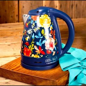 Pioneer Woman Fiona Floral Blue, Electric Kettle